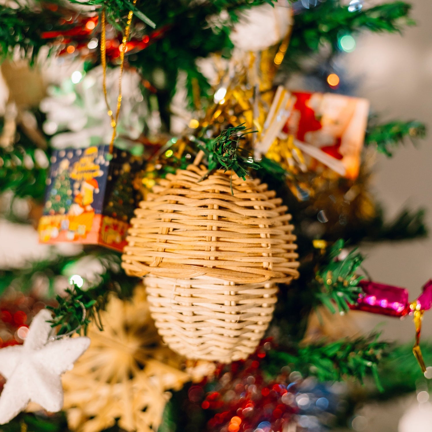 Christmas Ornaments - Rattan acorns - Artisanal Homes