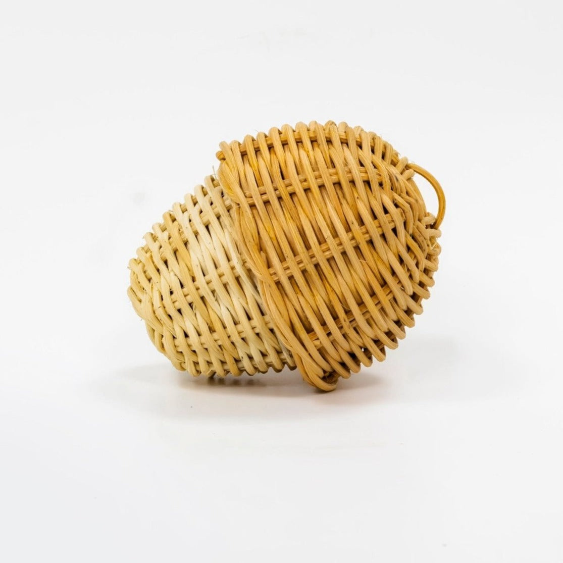 Christmas Ornaments - Rattan acorns - Artisanal Homes