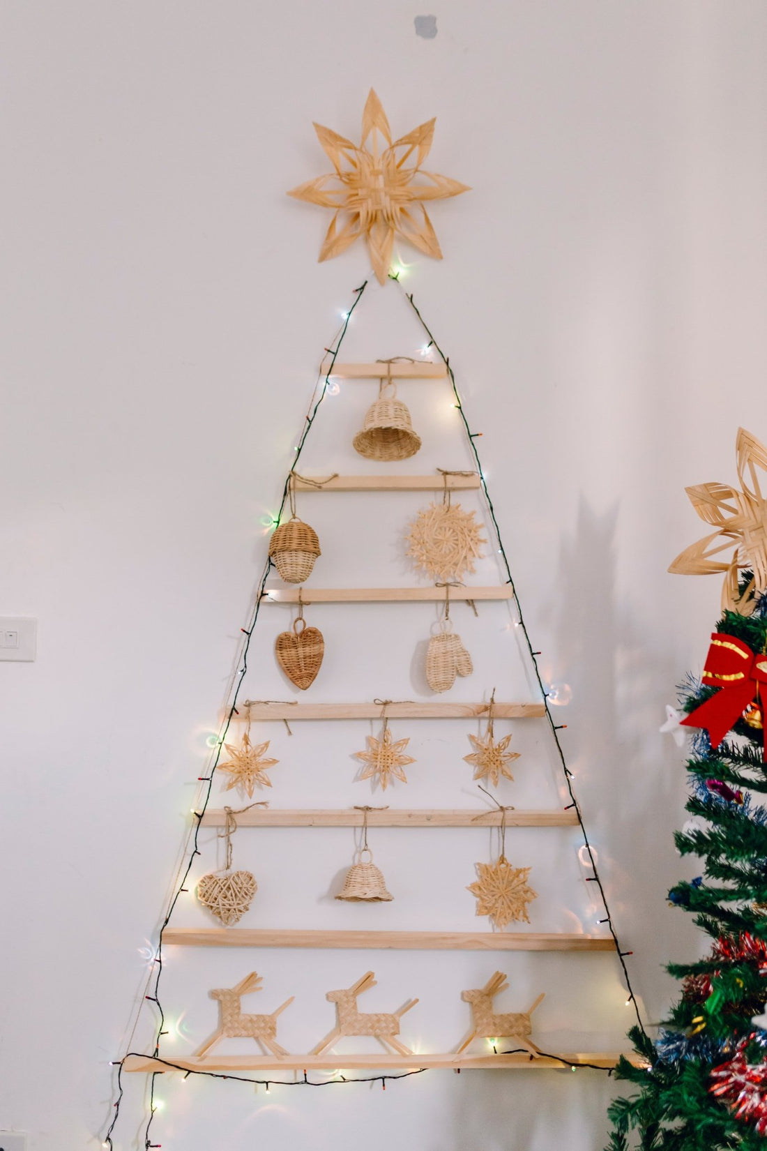 Wall Christmas Tree - Artisanal Homes