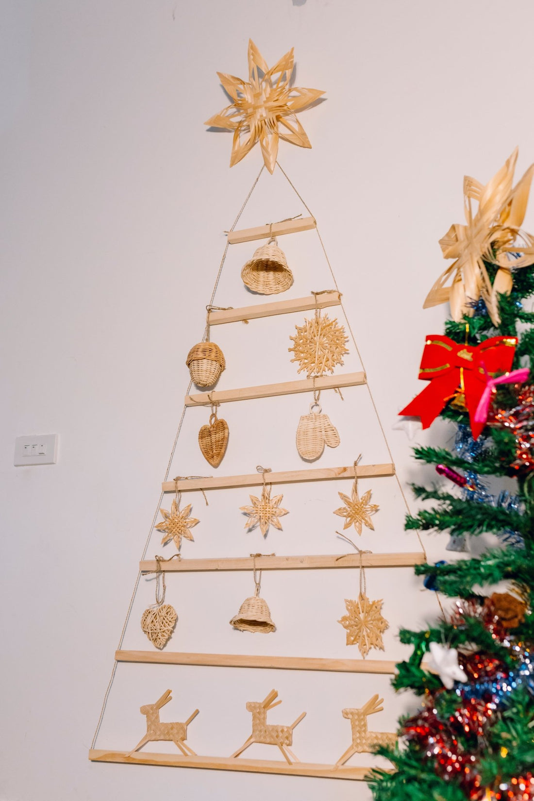 Wall Christmas Tree - Artisanal Homes