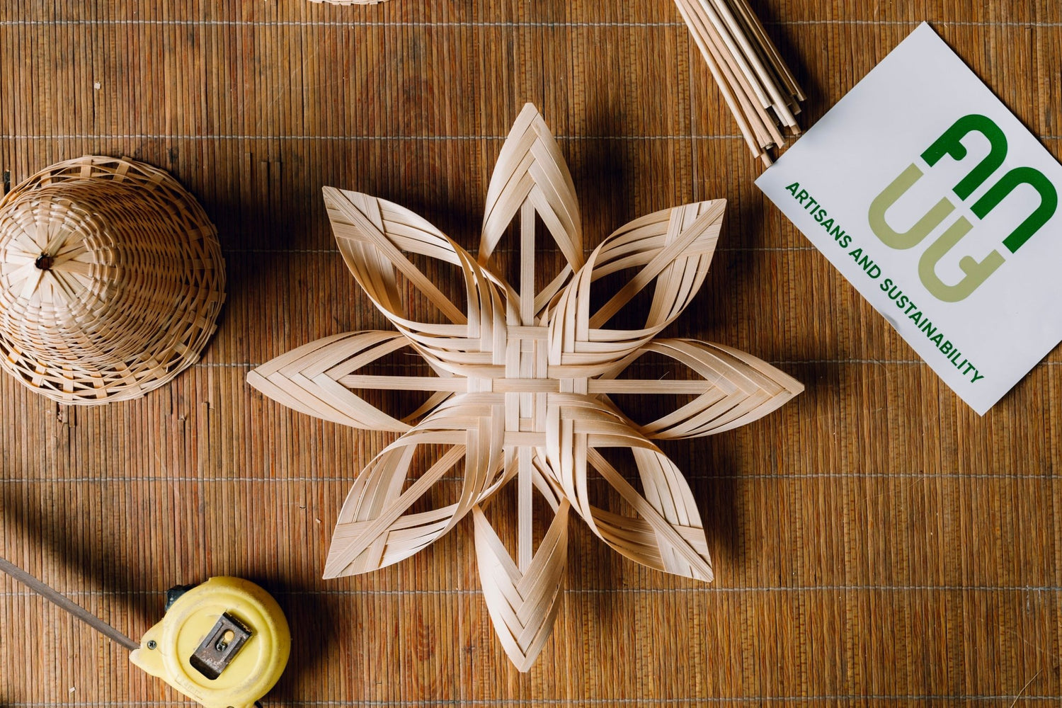 Winter decor - Snowflake - Bamboo - Artisanal Homes