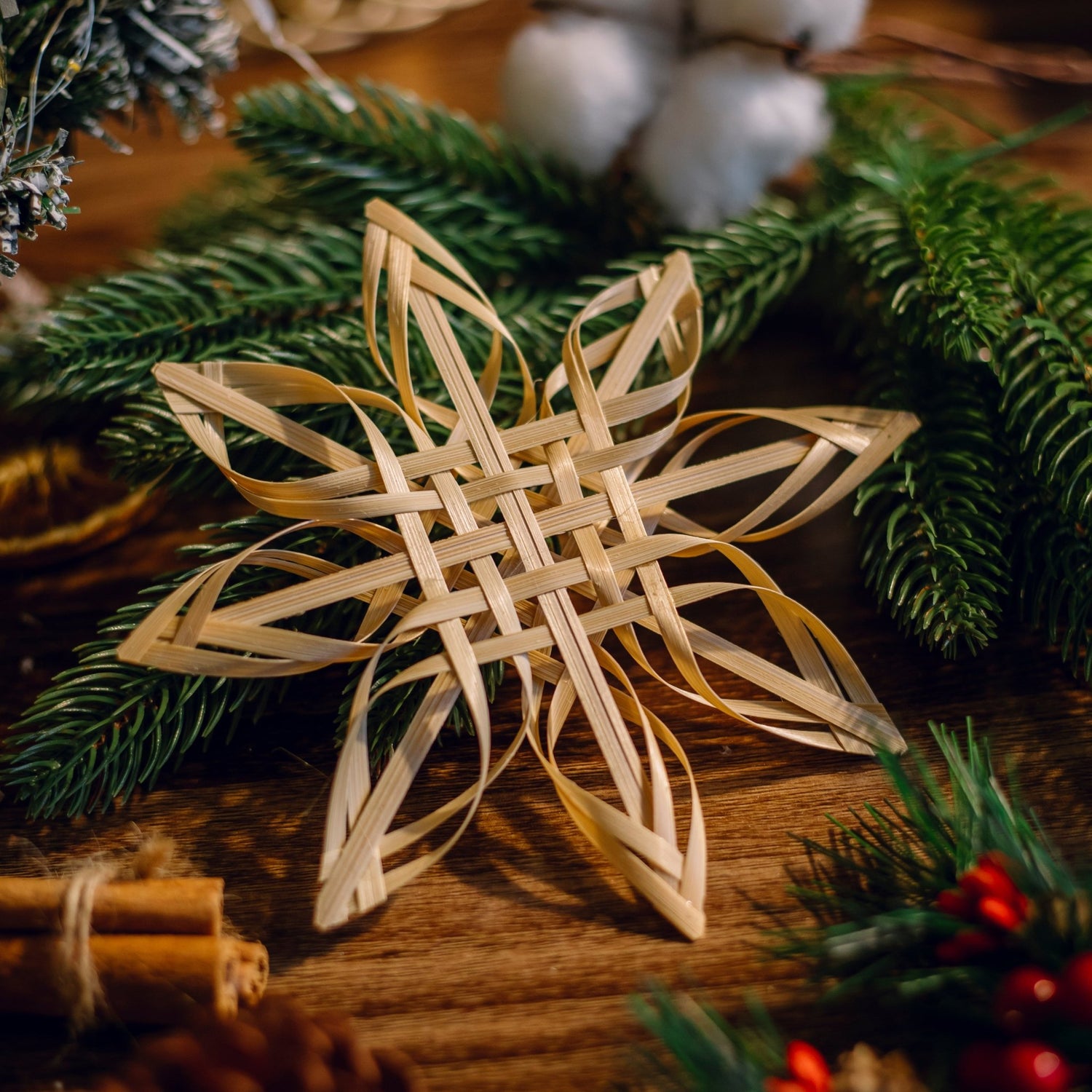 Bamboo Snowflakes (10 cm) - Artisanal Homes