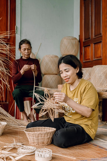 Bamboo Snowflakes (M) - Artisanal Homes