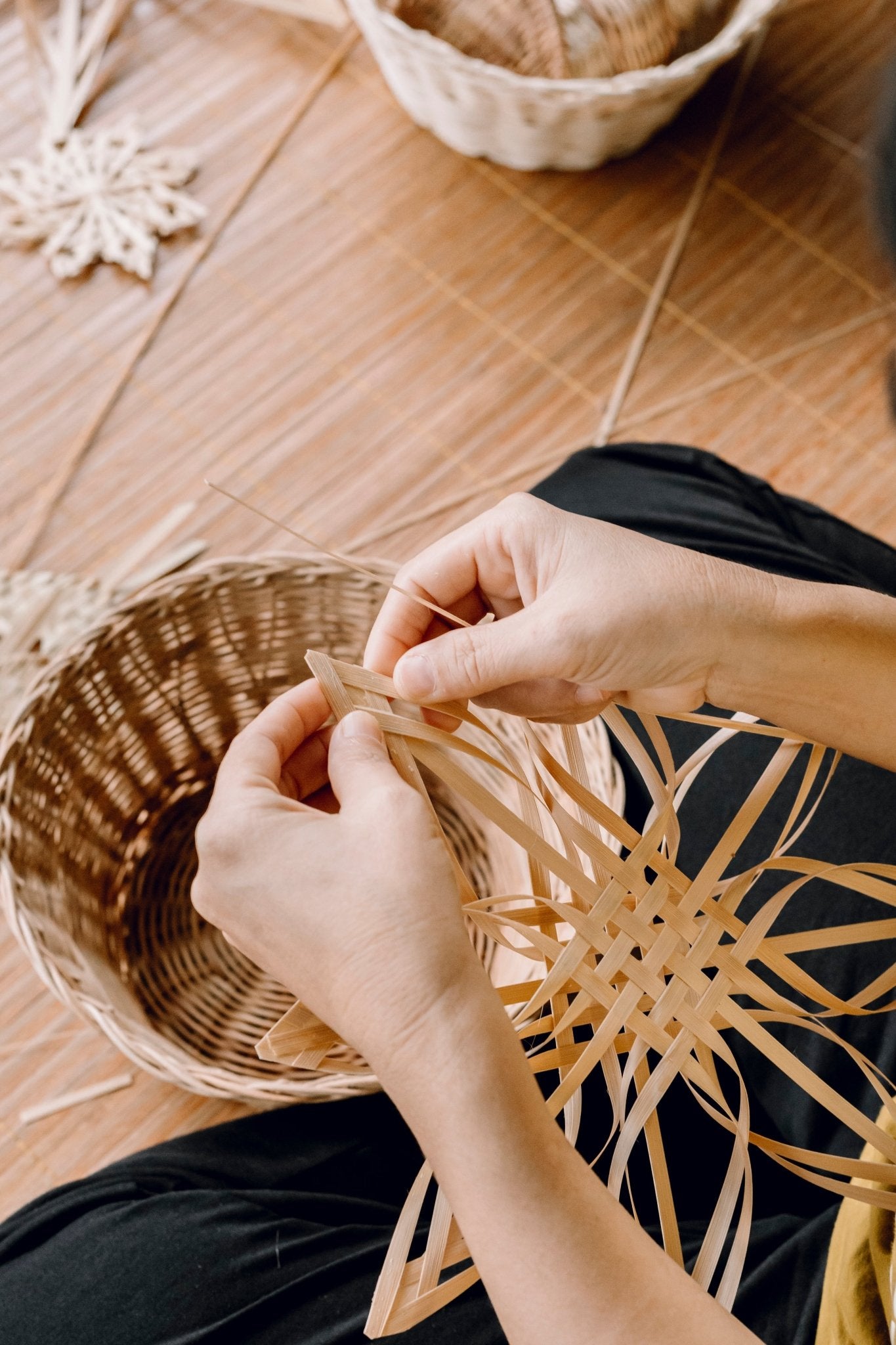 Bamboo Snowflakes (M) - Artisanal Homes