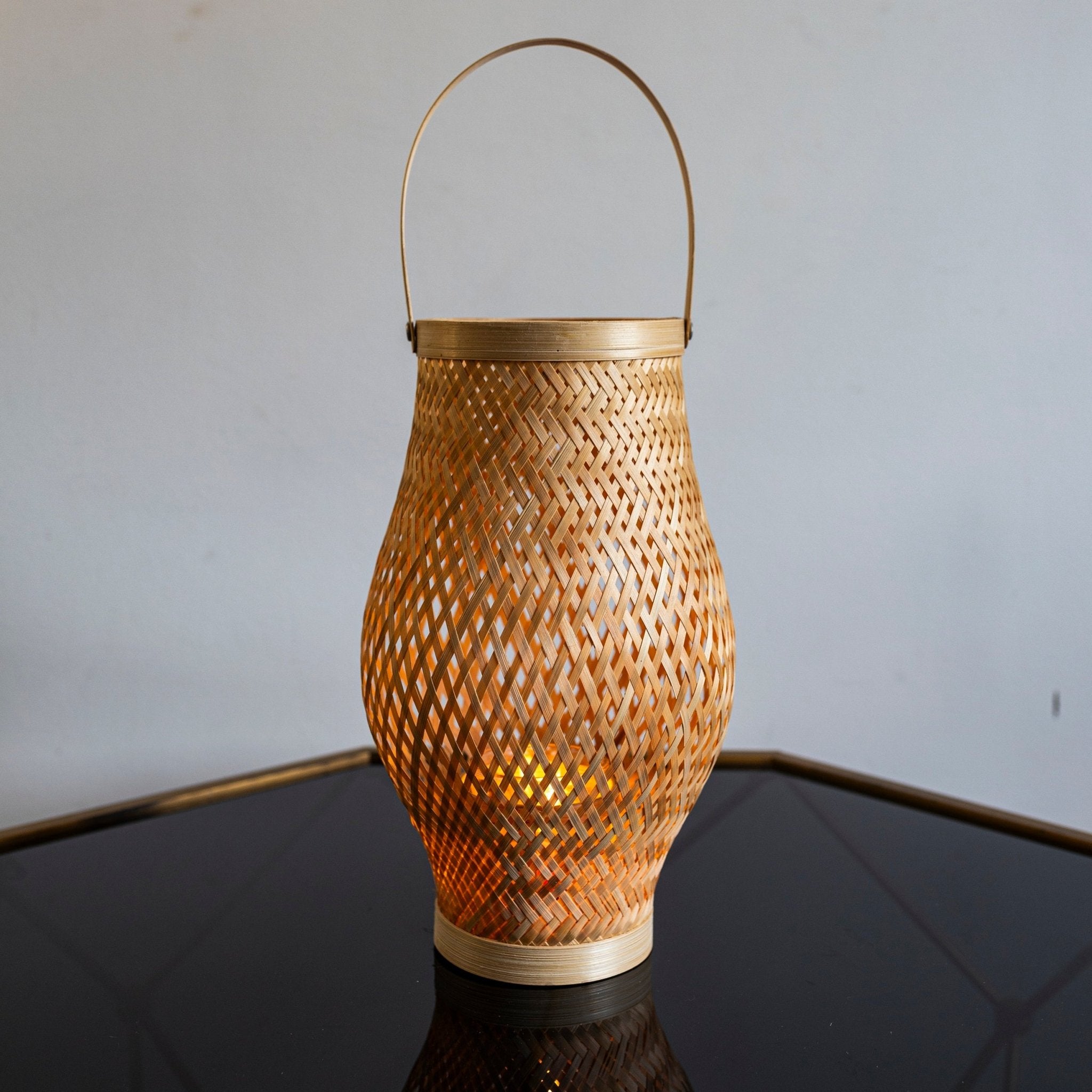 Candle lantern - Warm Vase - Bamboo - Artisanal Homes