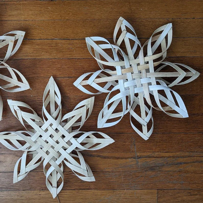 DIY decor craft - Medium Snowflakes ( 3 pcs ) - Bamboo - Artisanal Homes